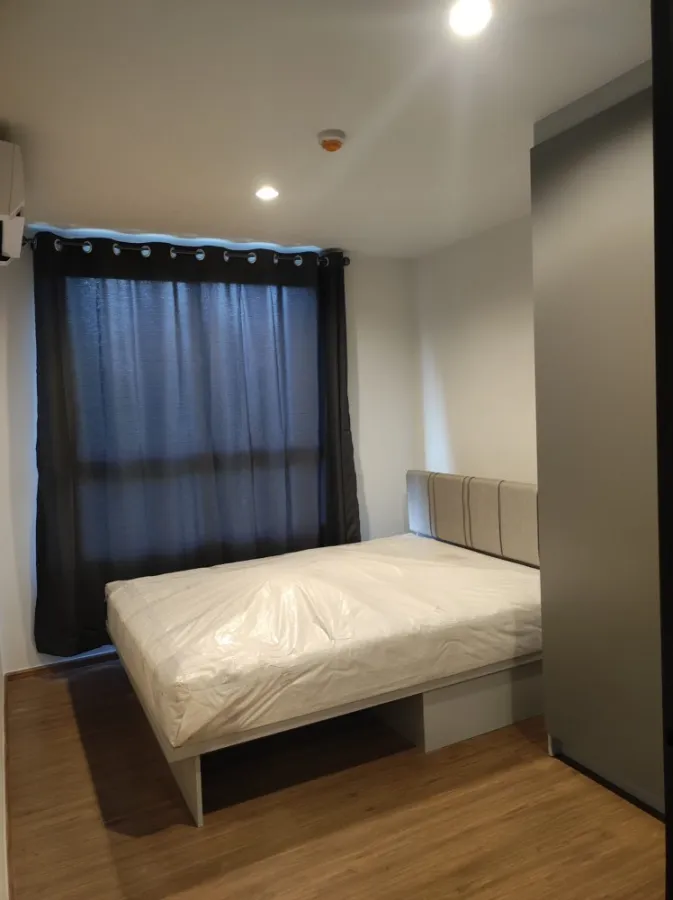 For rent: Niche Mono Rama 9. The room is separated into sections. Complete electrical appliances Reserve first and stay first.