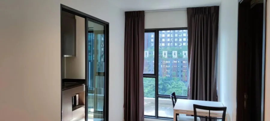 For rent Rhythm Asoke 1 ห้องพร้อมอยู่ เฟอร์ เครื่องใช้ไฟฟ้าครบ มาแต่ตัวเข้าอยู่ได้เลย อย่ารอช้า