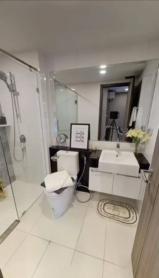 For rent sell: Supalai Prime Rama 9, corner unit. Quiet and private, like home. Spacious and comfortable. Book now!