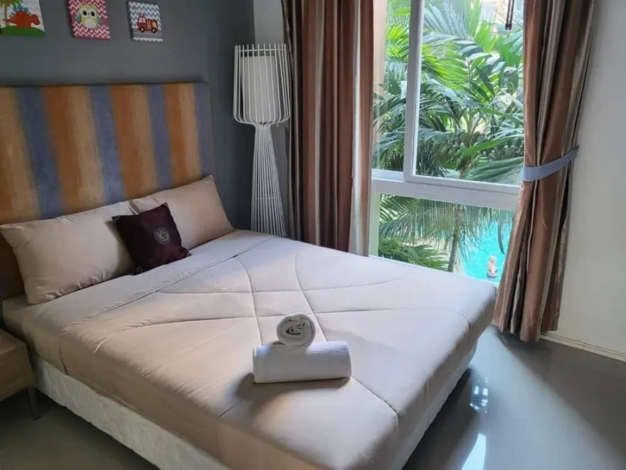 For sale / rent Atlantis Condo Resort Pattaya (Jomtien), very large room with amenities, reserve now.
