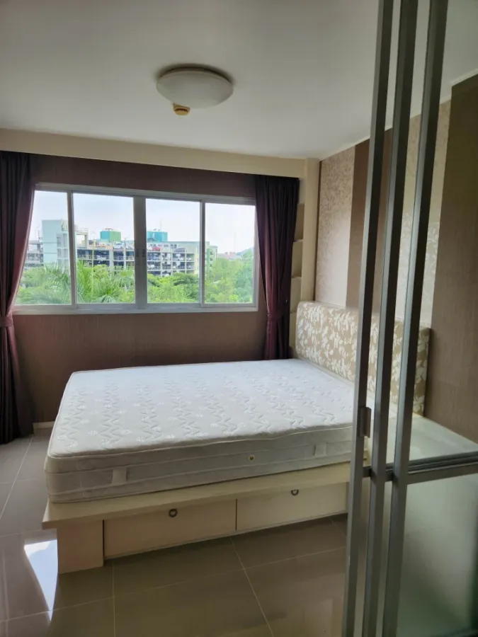 ให้เช่า Lumpini Codotown Chonburi - Sukhumvit ห้องพร้อมอยู่ เฟอร์พร้อม ราคาสบายกระเป๋า จองเลย