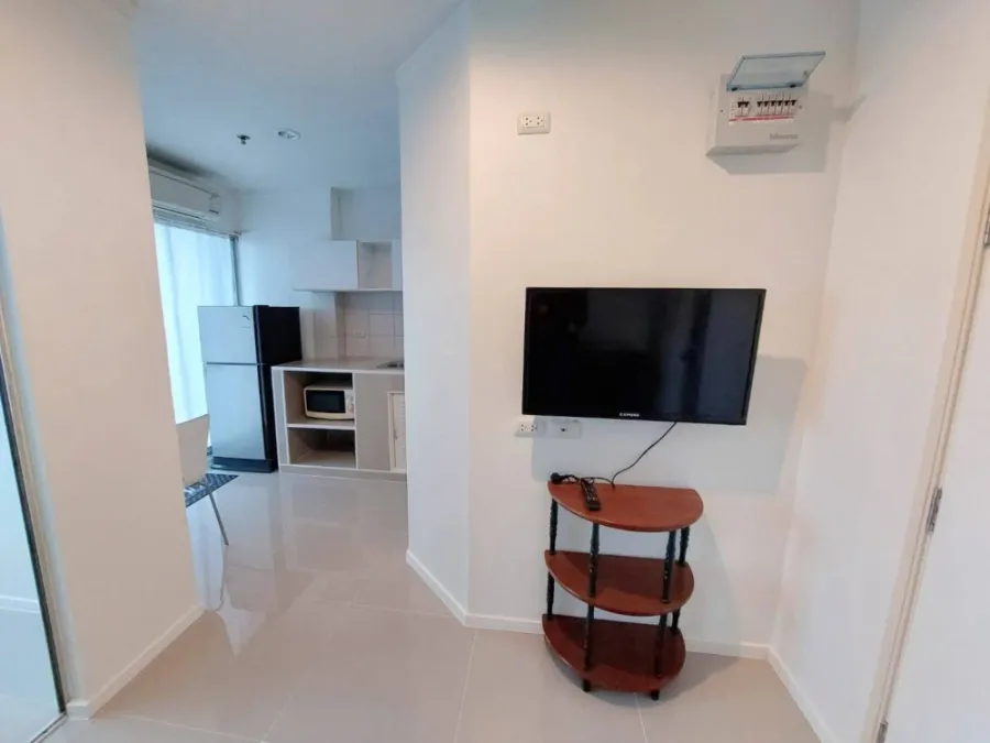 ให้เช่า Condo Lumpini Ville Naklua - Wongamat ห้องพร้อมอยู่ เฟอร์พร้อม ราคาดีหายาก จองเลยก่อนพลาด