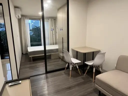 For rent Flexi sathorn-charoennakorn ห้องมุม private อยู่สบาย มีประตูกั้นเป็นสัดส่วนทุกโซน จองเลย images