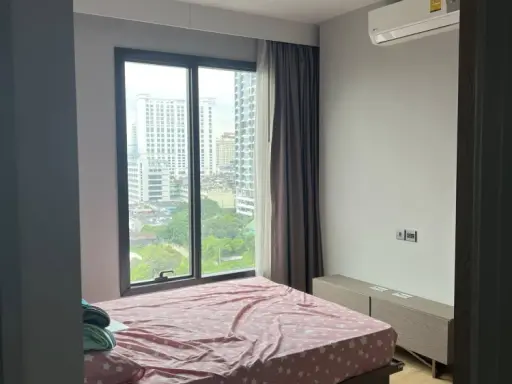 For rent: M Jatujak, spacious and comfortable room, fully furnished + complete electrical appliances. Hurry and reserve now, don't miss out!!