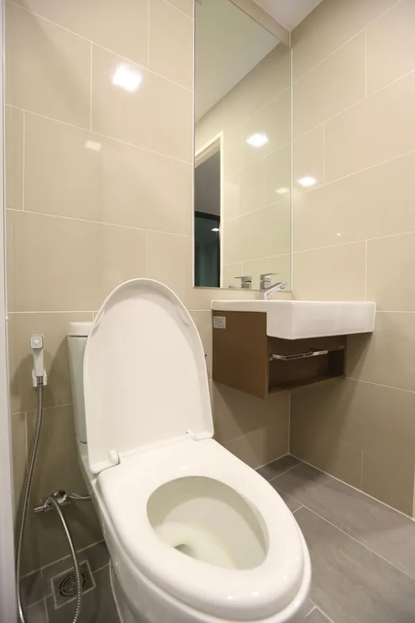 For rent, Modiz Station, comfortable color tone room complete facilities You can only come in and move in quickly.