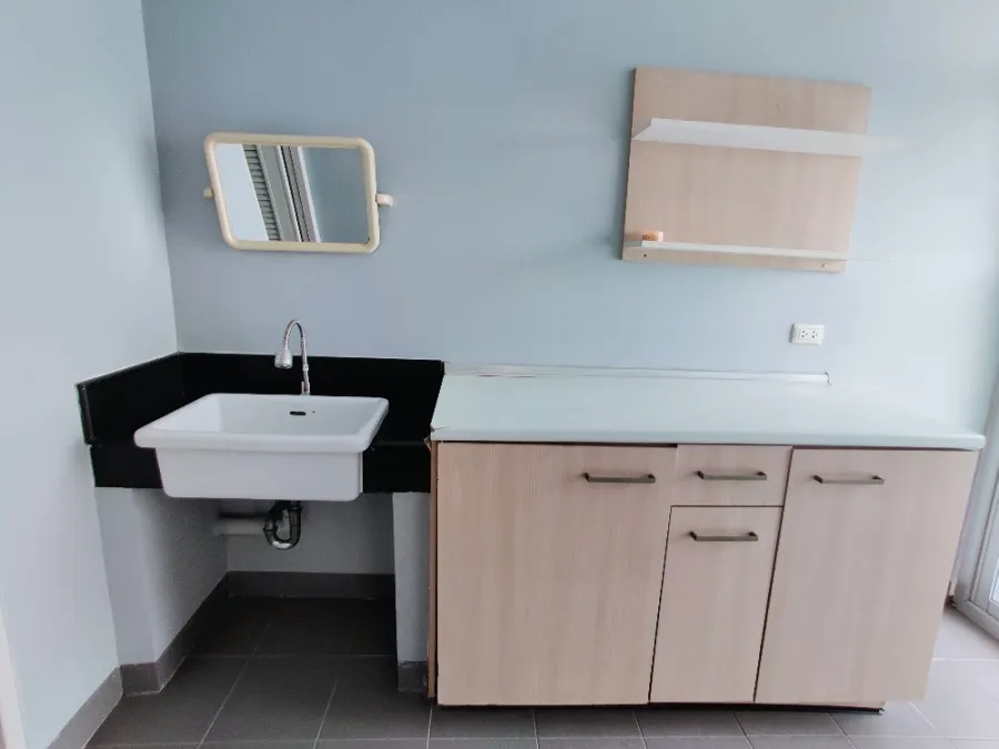 For rent: The Tree Lat Phrao Wang Hin, 6th floor, spacious room, comfortable, comes with complete decoration. Reserve now.
