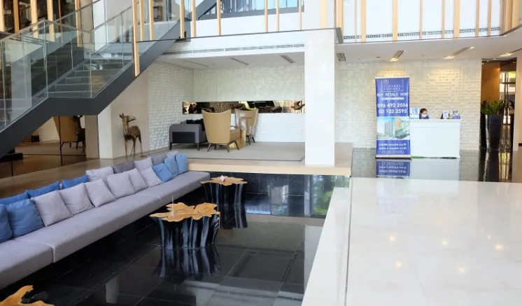 For sale the base rama 9 - ramkhamhaeng. Simple tone color room, beautifully decorated, fully furnished, the price is striking, so hurry can't miss it.