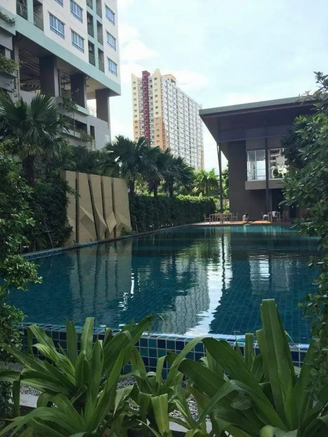ขาย ลุมพินี พาร์ค รัตนาธิเบศร์-งามวงศ์วาน ห้องกั้นเป็นสัดส่วนอย่างดี พร้อมตู้เสื้อผ้า built-in ซื้อๆ