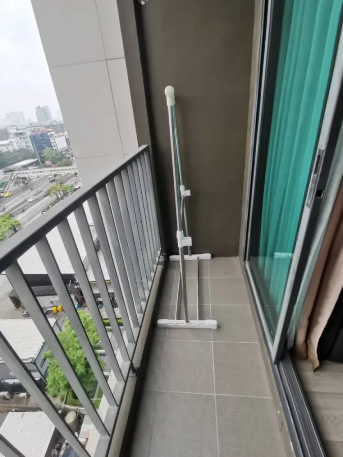 For sale, for rent!! Centric Ratchada-Huai Khwang Condo, 1st floor, fully furnished, convenient transportation, near the BTS, don't miss it!!