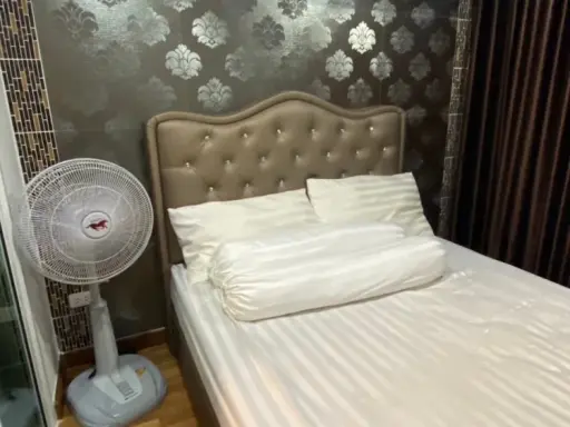 For rent!! Regent Home Sukhumvit 81 Condo. Beautiful Louis-style room. Fully furnished. Move-in ready. Don't miss out!!