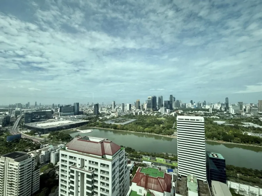 ให้เช่า Millennium Residence (สุขุมวิท 16) ห้องอยู่ชั้นสูงสุดยอด วิวสวยมากจากทุกมุมห้อง พลาดแล้วจะเสียใจ