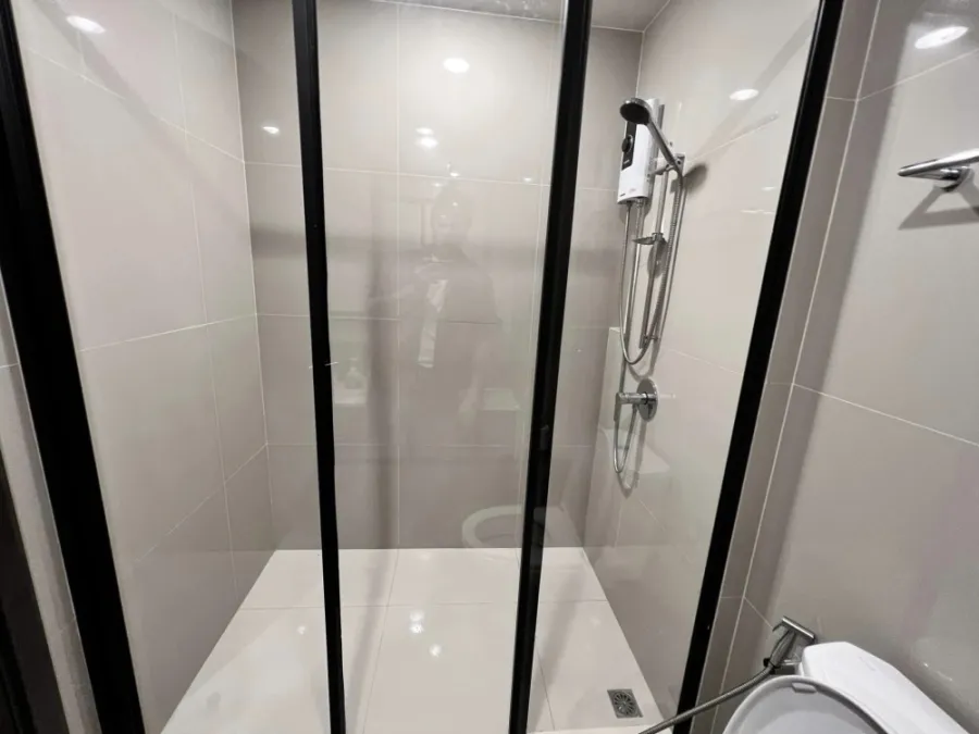 For rent XT Huaikhwang 1 ห้องนอน 1 ห้องน้ำ เฟอร์นิเจอร์ครบพิเศษ มี Internet ส่วนตัวในห้องพร้อม