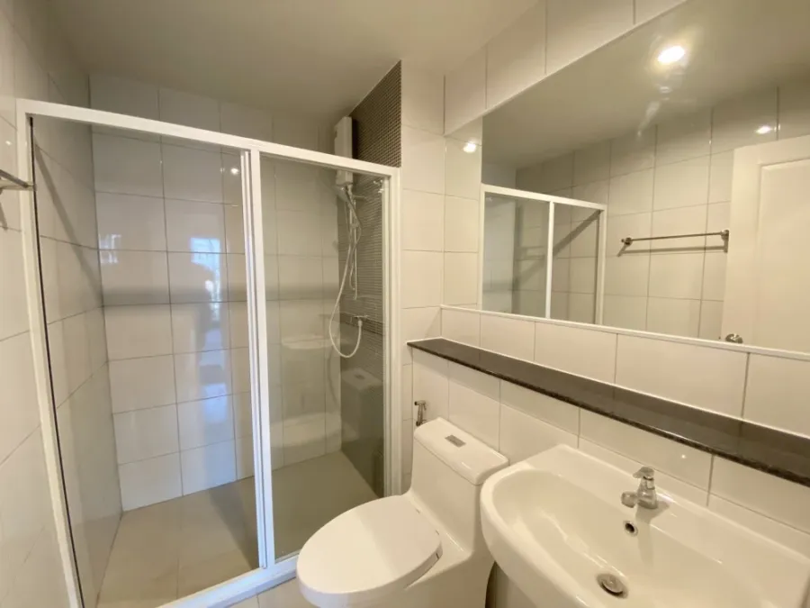 ให้เช่า Terra residence ห้องมุมให้ความเป็นส่วนตัว ตกแต่งคุมโทน มาพร้อมสิ่งอำนวยความสะดวกครบครัน ห้ามพลาด