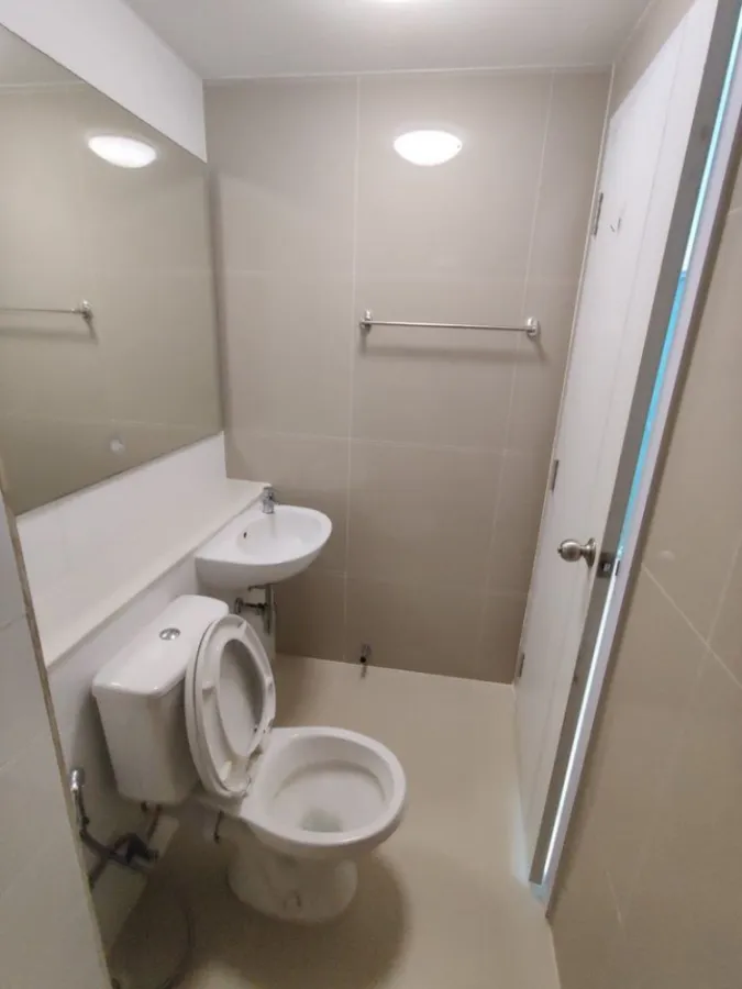 Plum Condo Chaengwattana Station for rent, this room is fully furnished. Plus the best price Super clean inside, book now.