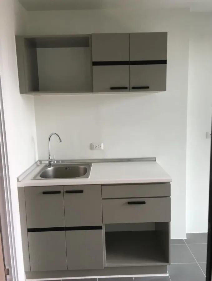 Condo for sale, The Excel Groove, Lasalle 52, 6th floor, Building E, pool view, very private room, ready to move in, book now.