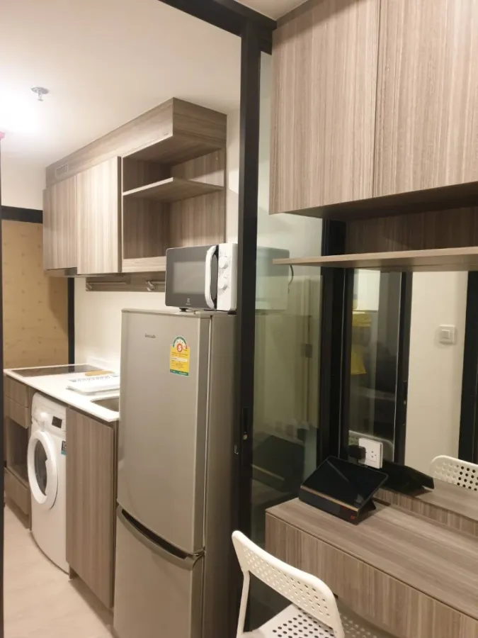 Knightsbridge for rent Phaholyothin-Inter The room is very nice, fully furnished, easy to travel. If you miss it, you will regret it.