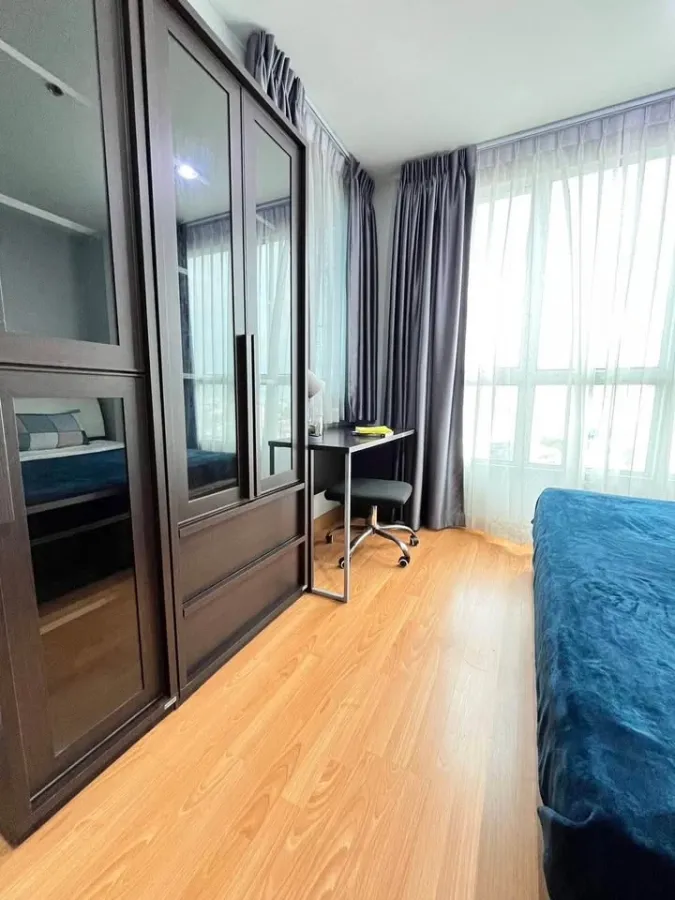 For sale or rent: Life @ Ratchada (Ladprao 36), front building, clear view, corner room, location next to ventilation hall, not next to elevator or ga