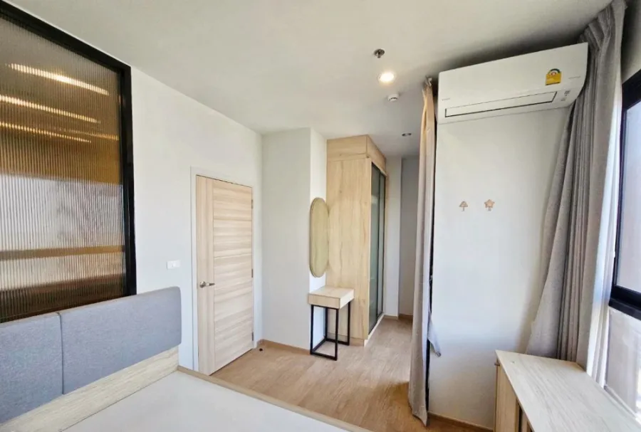 For sale: Common TU, 18th floor, great view, nice decorated room, minimalist, very minimalist, just come and move in.