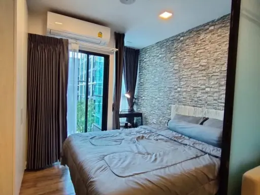 Condo for rent, Azmoz Chaengwattana, 5th floor, good wind, pool view. The room is decorated to be very inviting. Don't miss it. Book now.