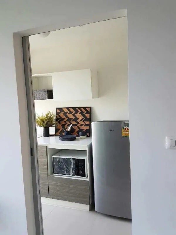 For sale Dcondo campus Rangsit, only 2.5 million baht. Ready to issue a transfer fee for free. Wow. Buy it now. Don't be slow!!