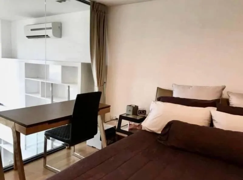 ให้เช่า!! คอนโด แอชตัน มอร์ฟ 38 ชั้น10 ห้องสวย ตกแต่งเฟอร์นิเจอร์จัดเต็ม ทำเลดีเดินทางสะดวก จองเลย!!