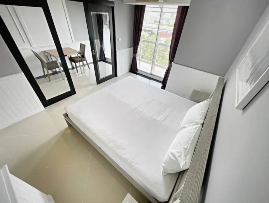 For rent!! Condo Waterford Sukhumvit 50, 6th floor, Building F, fully furnished. Ready to move in, book now!!