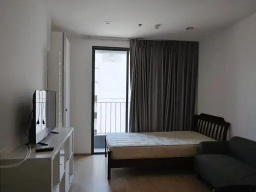 For rent, Ideo Q Chula-Samyan, studio room, ready to move in, fully furnished, electrical appliances ready Don't let go of your hand images