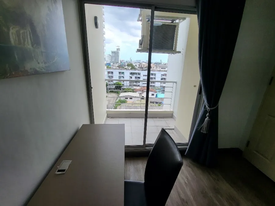 Condo for sale, City Home Ratchada-Pinklao. (Charansanitwong 95/1) Top floor, newly decorated, ready to move in, don't wait!