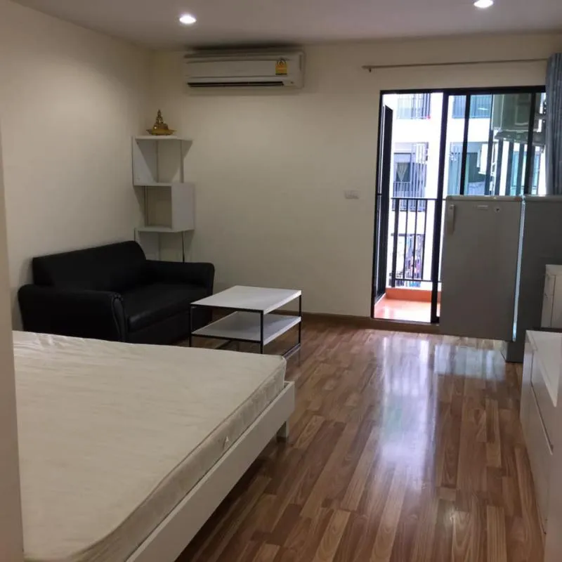 ขาย/ให้เช่า Regent Home 15 Changwattana ชั้น 10 ตกแต่งครบ โทนขาว ดำ ใครชอบโทนนี้ ห้ามพลาด