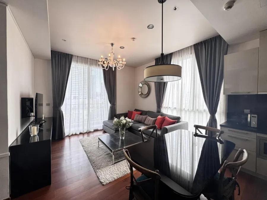 Condo for rent, Quattro by Sansiri, good location, city view, can't miss it, book now!