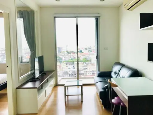 ให้เช่า Villa สาทร ห้องBuilt-inจัดเต็ม โทนสีขาวสบายตาสุดๆ ทิศเหนือเย็นสบายทั้งวัน รีบจองเลยก่อนหลุด images