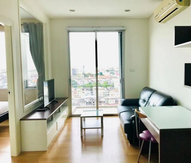 ให้เช่า Villa สาทร ห้องBuilt-inจัดเต็ม โทนสีขาวสบายตาสุดๆ ทิศเหนือเย็นสบายทั้งวัน รีบจองเลยก่อนหลุด