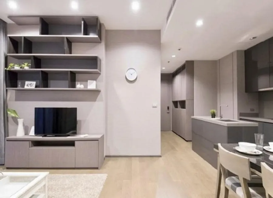 Condo for sale, The Diplomat Sathon, 1st floor, the best view, luxuriously decorated room, very nice to live in, can't reserve anymore, hurry up.