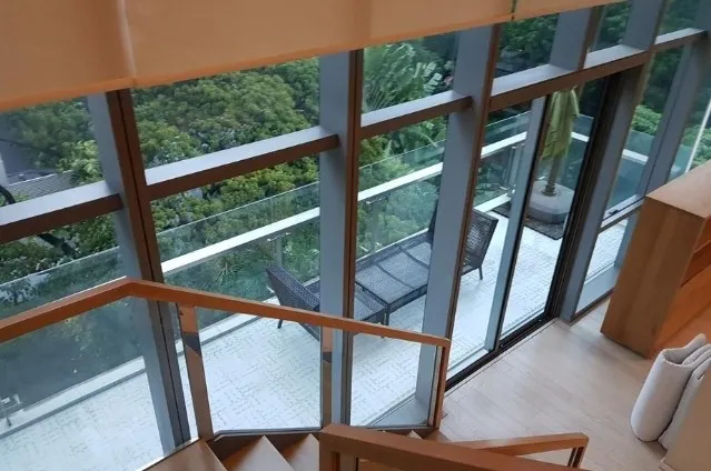 For rent: The Room Sukhumvit 21, 5th floor, spacious room, comfortable to live in, comes with complete decoration. Interested in booking quickly?