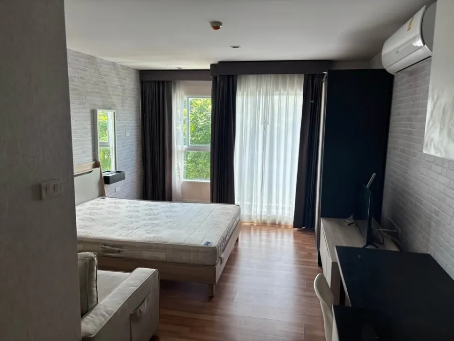 ให้เช่า we condo ติดวอลเปเปอร์ลายสวย ตกแต่งฟังก์ชั่นครบ หิ้วกระเป๋าเข้าอยู่ได้เลย
