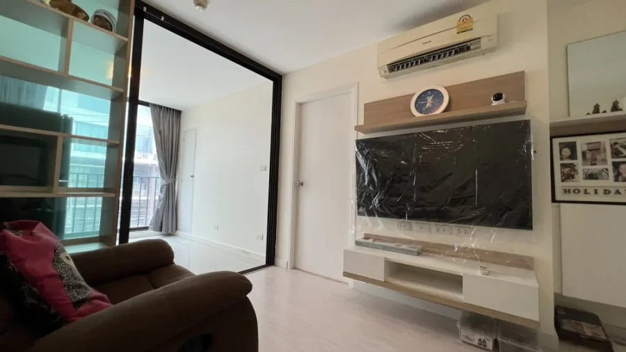 Condo for sale: Proud X2, private corner room, built-in furniture, ready to move in. Reserve now.