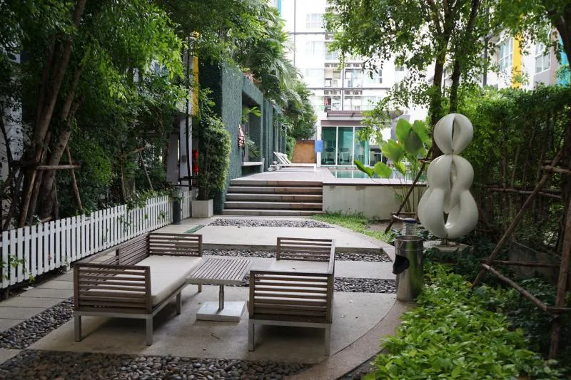 ขายด่วน !! คอนโด แอสปาย ศรีนครินทร์ ติดห้างซีคอนสแควร์