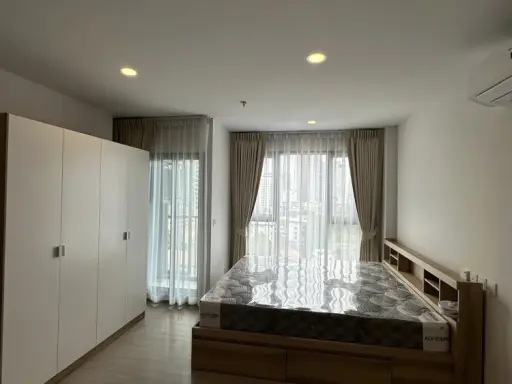 For rent: Aspire Sukhumvit-Rama 4, 4 bedrooms, ready to move in, fully furnished, reserve now, don't miss out!