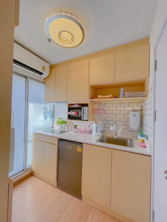 For rent, Lumpini Park Phetkasem 98, simply decorated room, nice to live in, great price, Muay Thai people are already rich for sure.