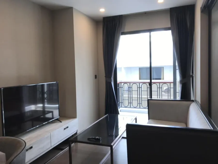 Condo for rent or sale, Na Vara Residence, 6th floor, spacious room, airy, comfortable, decorated nicely, if you don't book, you'll miss out.