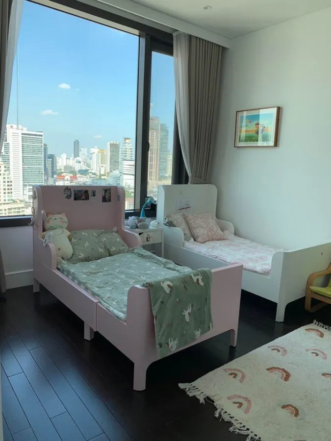ขาย ให้เช่า Aguston Sukhumvit 22 คอนโดหรูใจกลางเมือง ห้องกว้างขวาง เลี้ยงสัตว์ได้ด้วยน้า จองเลยจร้า