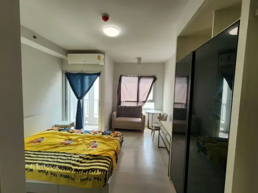 For sale: Chapter One Shine Bang Pho, room ready to move in. Complete set of furniture Don't postpone past booking.