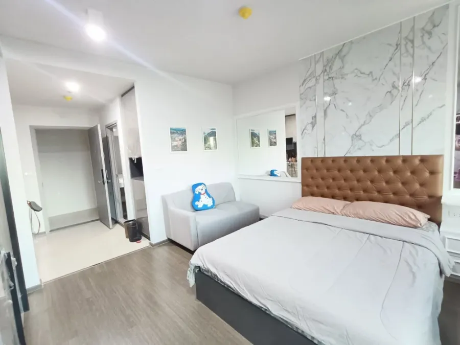 For rent: Ideo Phahol-Jatujak. Fully furnished with built-in furniture and all appliances. Just bring your personal belongings and move in!