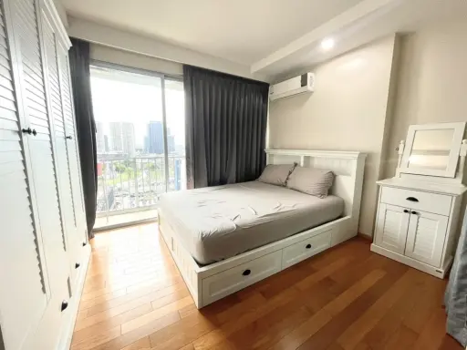Condo The Line Phaholyothin Park, 15th floor, north, fully furnished, electrical appliances, don't wait, book now.