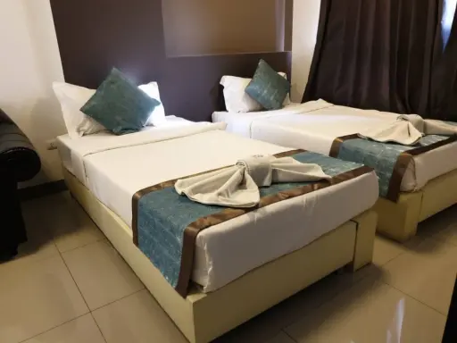 Sell the avenue venice ABAC Bangna, fully furnished, complete facilities, book now