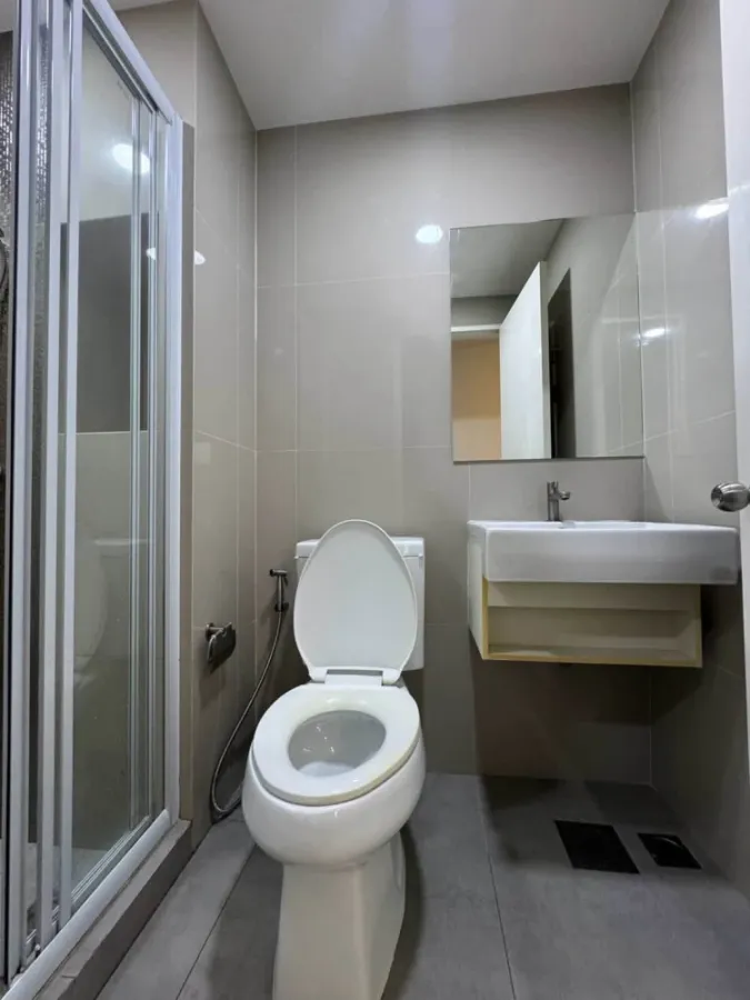 For rent: Happy Condo DonMueang The Terminal, 7th floor, with communal pool view, fully furnished and ready to move in.