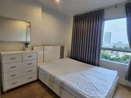 Condo for rent at Lumpini Place Srinakarin-Huamak Station. Ready to move in, fully furnished with appliances. Book now!