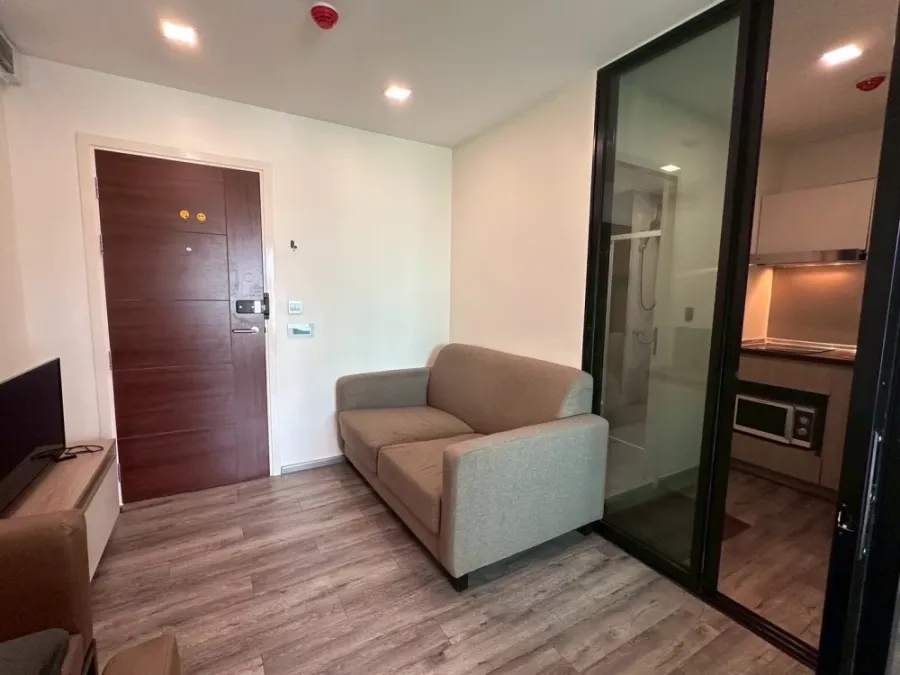 🏡✨ Condo for Rent – Brown Phahol – Saphanmai ✨🏡