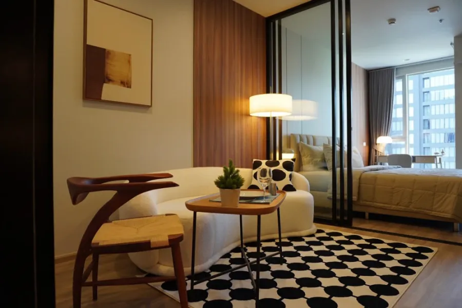 For rent: Culture Thonglor, fully furnished room, ready to move in. If interested, hurry and reserve now. Don't miss out! Urgent!