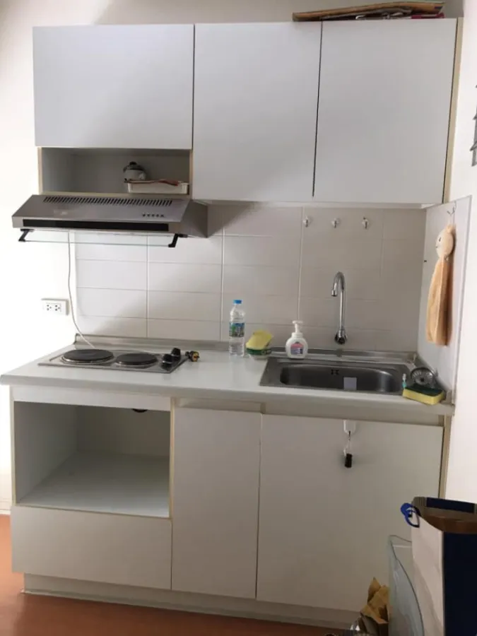 Selling Lumpini Condo Town Rattanathibet, 1 bedroom, 1 bathroom, 2nd floor, the price is not strong, I can tell you that you shouldn't miss it.